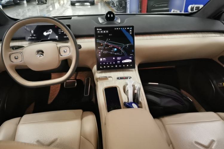 Used Nio ET7 2022 100kWh First Edition Center Console