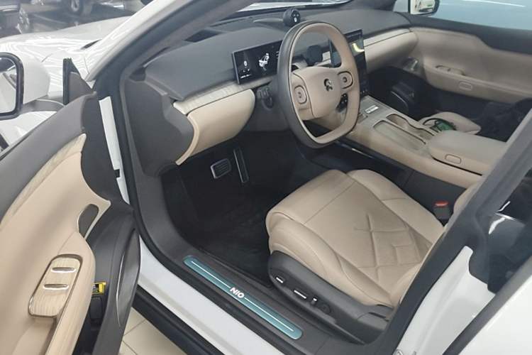Used Nio ET7 2022 75 kWh Driver Seat