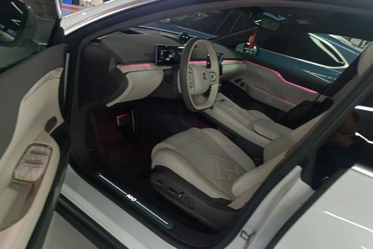 Used Nio ET7 2022 75 kWh Driver Seat