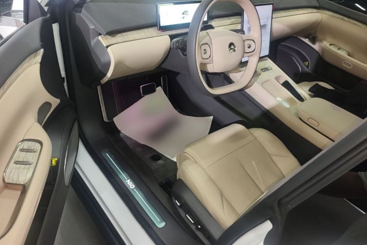 Used Nio ET7 2022 75 kWh Driver Seat