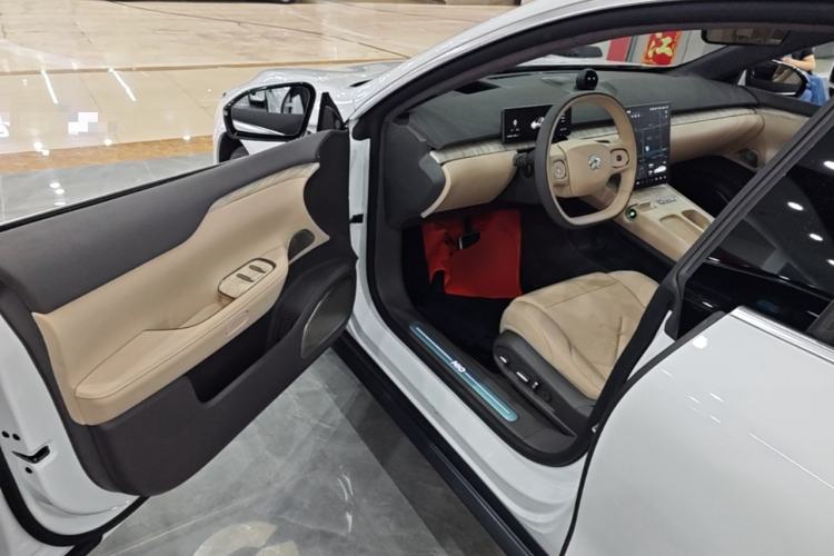 Used Nio ET7 2022 75 kWh Driver Seat