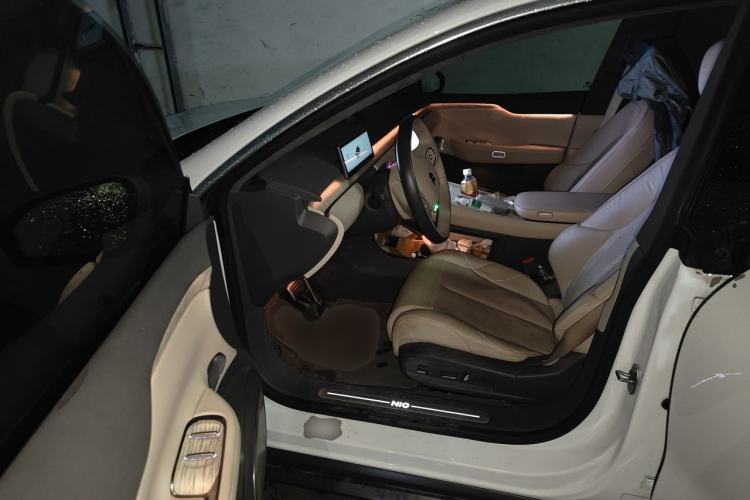 Used Nio ET7 2022 75 kWh Driver Seat