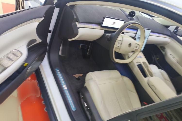 Used Nio ET7 2022 75 kWh Driver Seat