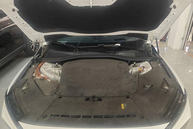 Used Nio ET7 2022 75 kWh Engine Bay
