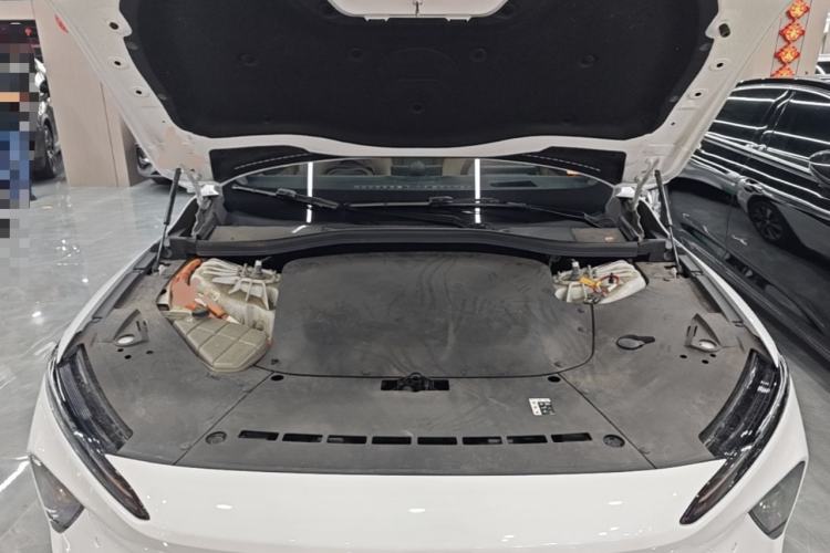 Used Nio ET7 2022 75 kWh Engine Bay