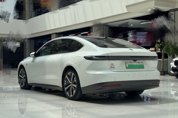 Used Nio ET7 2022 75 kWh Exterior 2