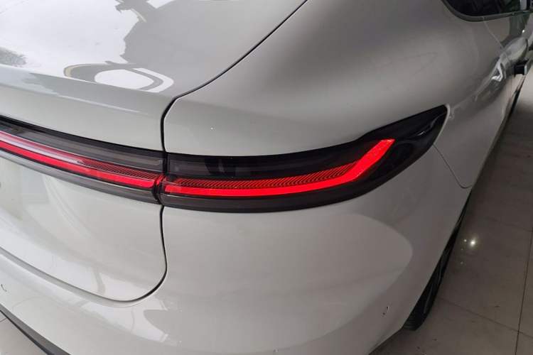 Used Nio ET7 2022 100kWh First Edition Exterior 3