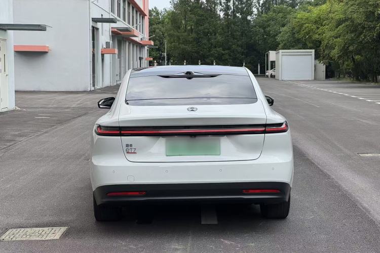 Used Nio ET7 2022 75 kWh Exterior 4