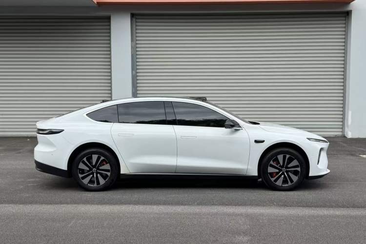 Used Nio ET7 2022 75 kWh Exterior 6