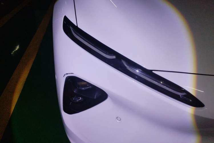 Used Nio ET7 2022 75 kWh Exterior 6