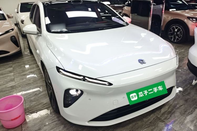 Used Nio ET7 2022 75 kWh Front Right 45 Deg