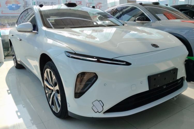 Used Nio ET7 2022 100kWh First Edition Front Right 45 Deg