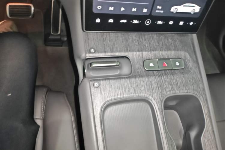 Used Nio ET7 2022 100kWh First Edition Gear Lever