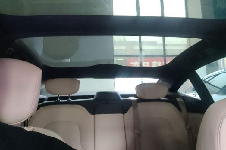 Used Nio ET7 2022 75 kWh Headliner