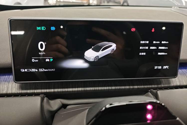 Used Nio ET7 2022 75 kWh Instrument Cluster