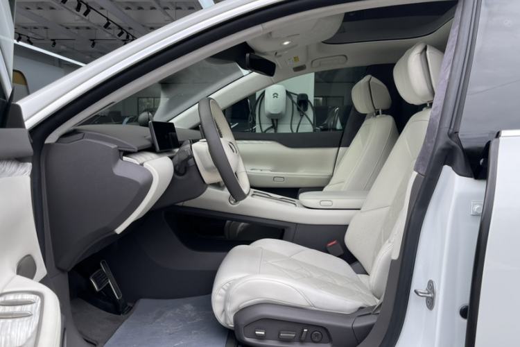 Used Nio ET7 2022 100kWh First Edition Interior 4