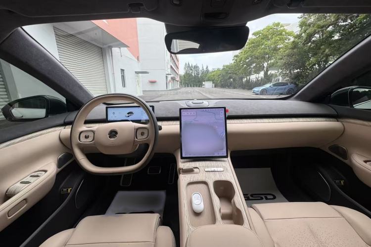 Used Nio ET7 2022 75 kWh Interior 8