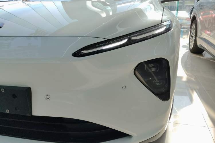 Used Nio ET7 2022 100kWh First Edition Left Front Headlight