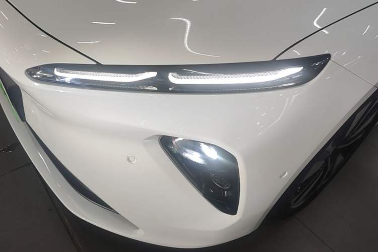 Used Nio ET7 2022 75 kWh Left Front Headlight