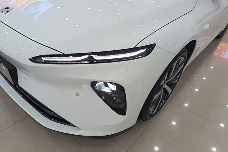 Used Nio ET7 2022 75 kWh Left Front Headlight