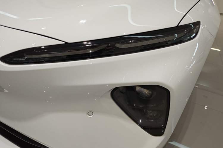 Used Nio ET7 2022 100kWh First Edition Left Front Headlight