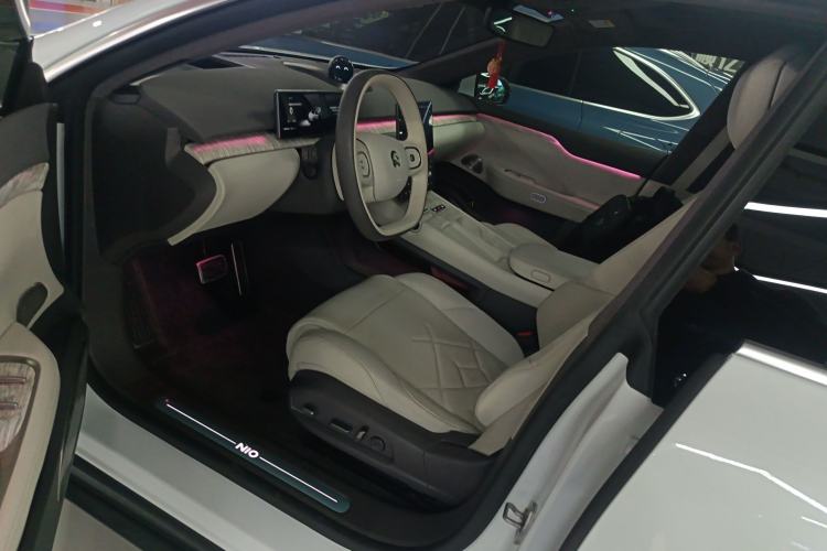 Used Nio ET7 2022 75 kWh Left Front Seat