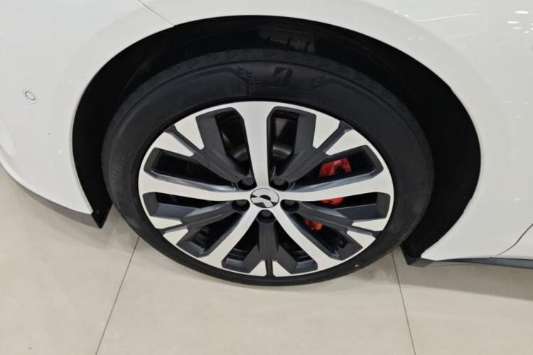 Used Nio ET7 2022 100kWh First Edition Left Front Wheel Hub