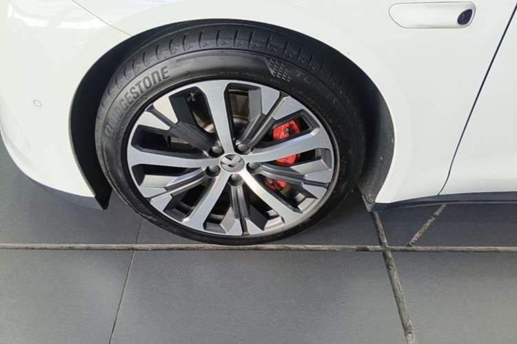 Used Nio ET7 2022 100kWh First Edition Left Front Wheel Hub