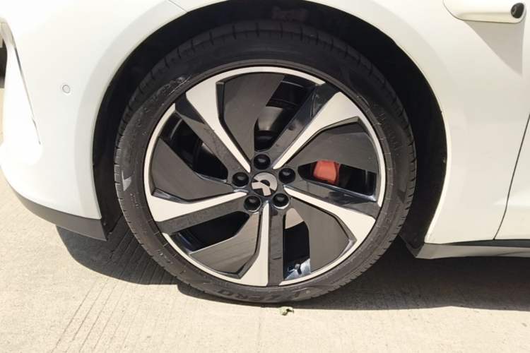 Used Nio ET7 2022 100kWh First Edition Left Front Wheel Hub