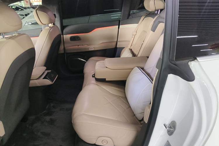 Used Nio ET7 2022 100kWh First Edition Left Rear Seat
