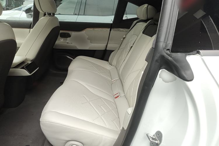 Used Nio ET7 2022 100kWh First Edition Left Rear Seat