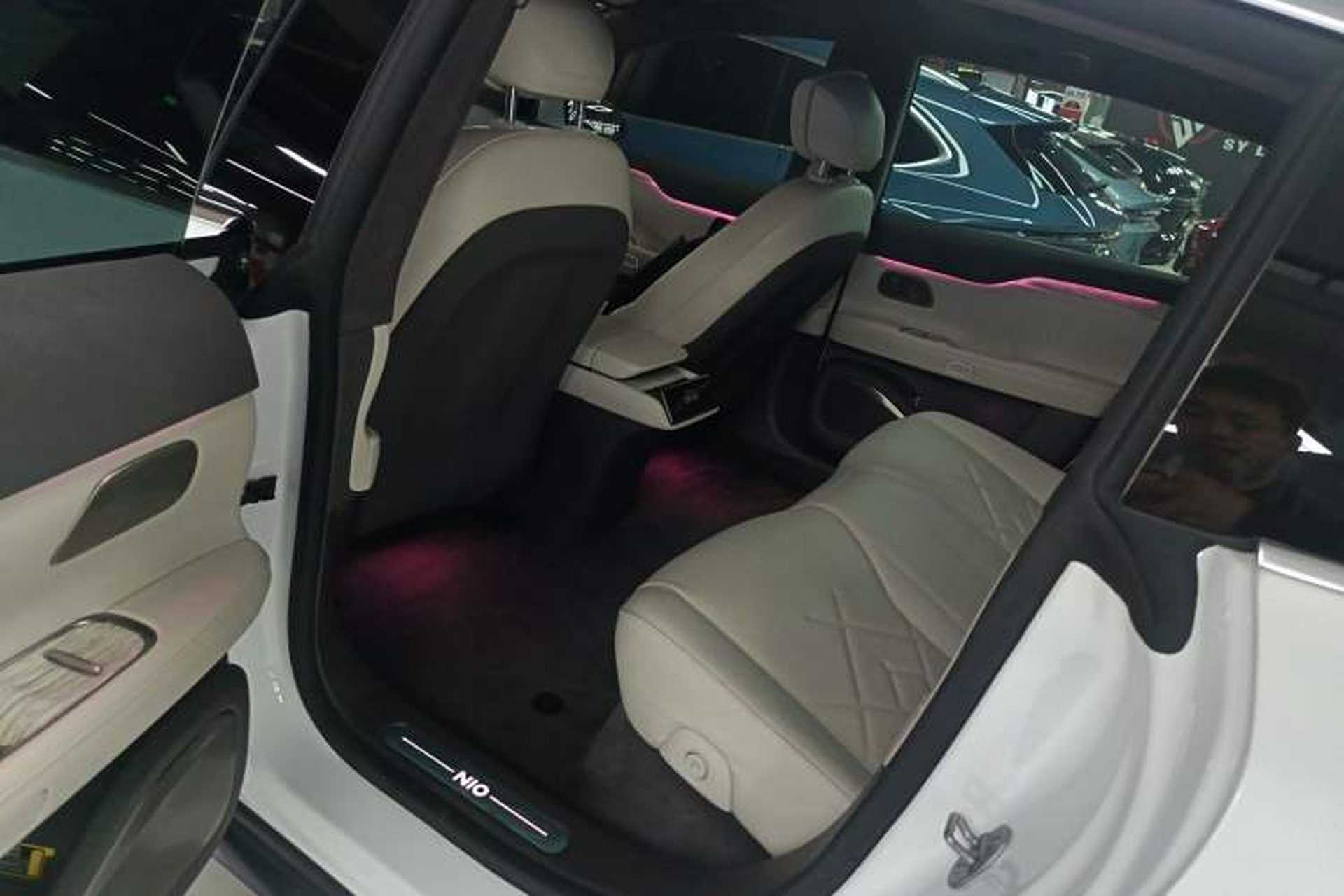 Used Nio ET7 2022 75 kWh Left Rear Seat