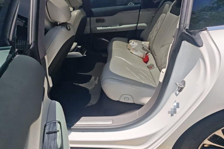 Used Nio ET7 2022 100kWh First Edition Left Rear Seat