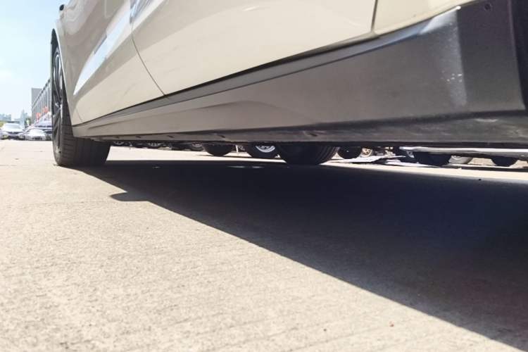 Used Nio ET7 2022 100kWh First Edition Left Side Sill