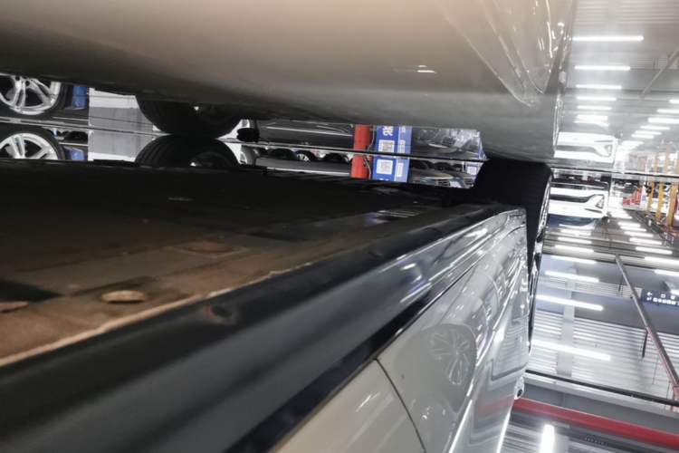 Used Nio ET7 2022 100kWh First Edition Left Side Sill