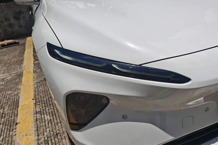 Used Nio ET7 2022 100kWh First Edition Right Front Headlight