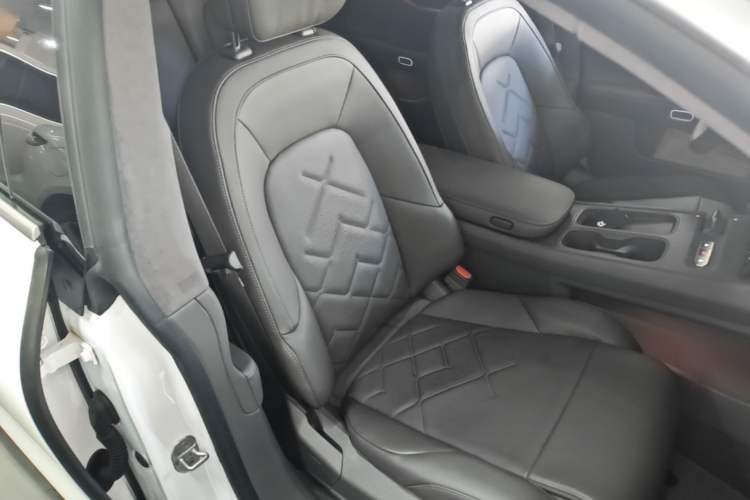 Used Nio ET7 2022 100kWh First Edition Right Front Seat