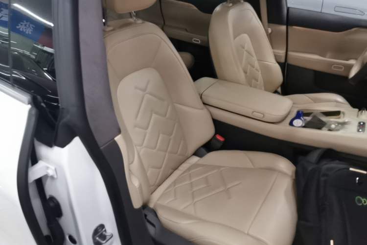 Used Nio ET7 2022 100kWh First Edition Right Front Seat