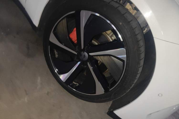 Used Nio ET7 2022 100kWh First Edition Right Front Wheel Hub