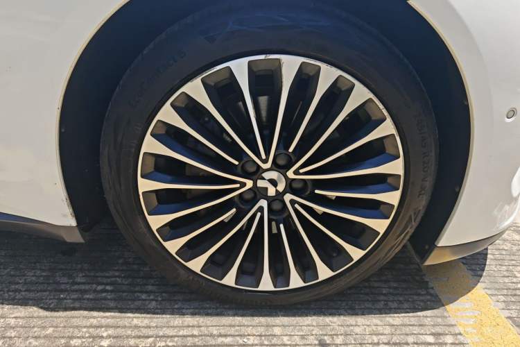 Used Nio ET7 2022 100kWh First Edition Right Front Wheel Hub