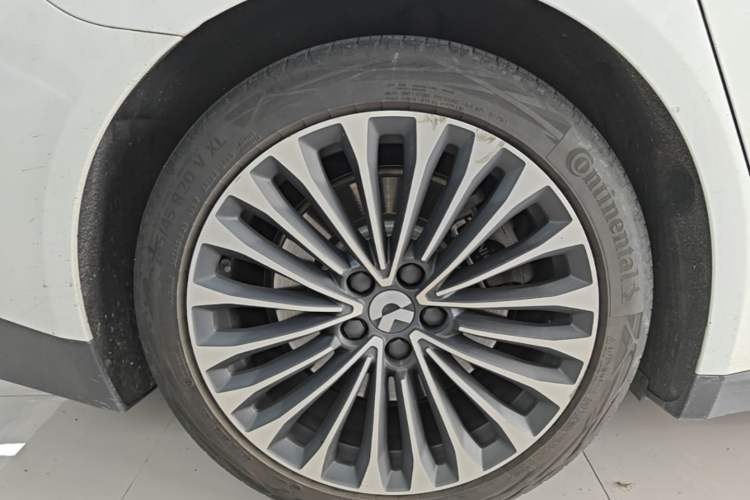 Used Nio ET7 2022 100kWh First Edition Right Rear Wheel Hub