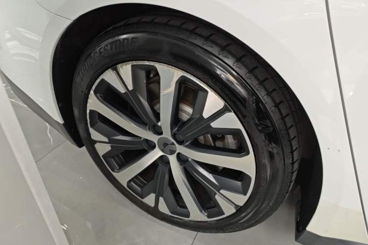 Used Nio ET7 2022 100kWh First Edition Right Rear Wheel Hub