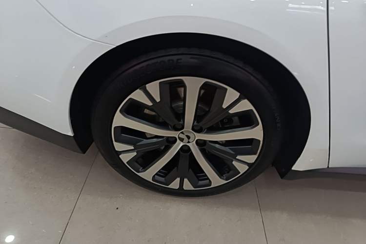 Used Nio ET7 2022 75 kWh Right Rear Wheel Hub
