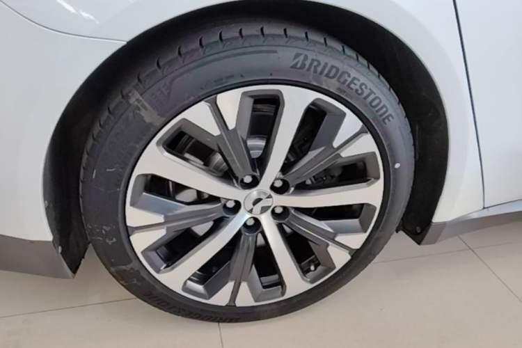 Used Nio ET7 2022 100kWh First Edition Right Rear Wheel Hub