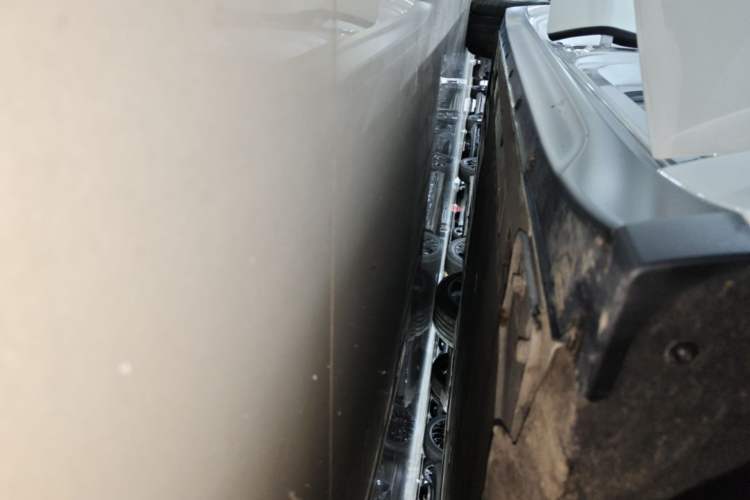 Used Nio ET7 2022 100kWh First Edition Right Side Sill