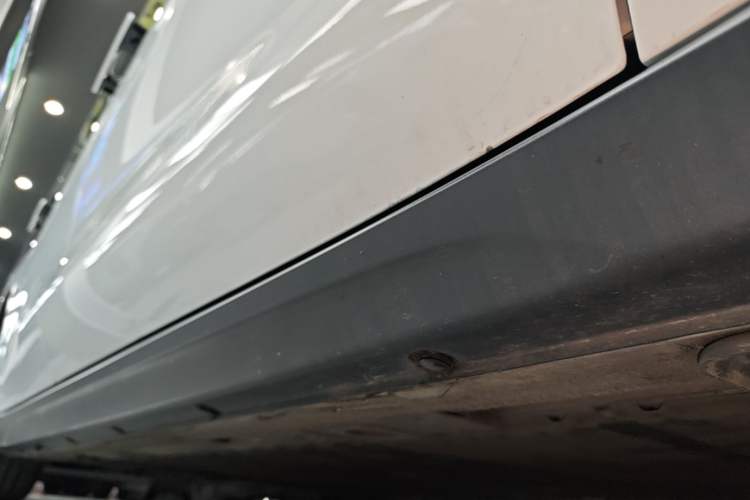 Used Nio ET7 2022 100kWh First Edition Right Side Sill