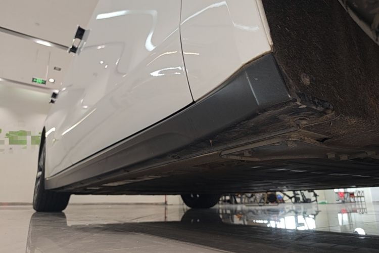 Used Nio ET7 2022 100kWh First Edition Right Side Sill