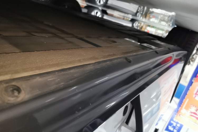 Used Nio ET7 2022 100kWh First Edition Right Side Sill