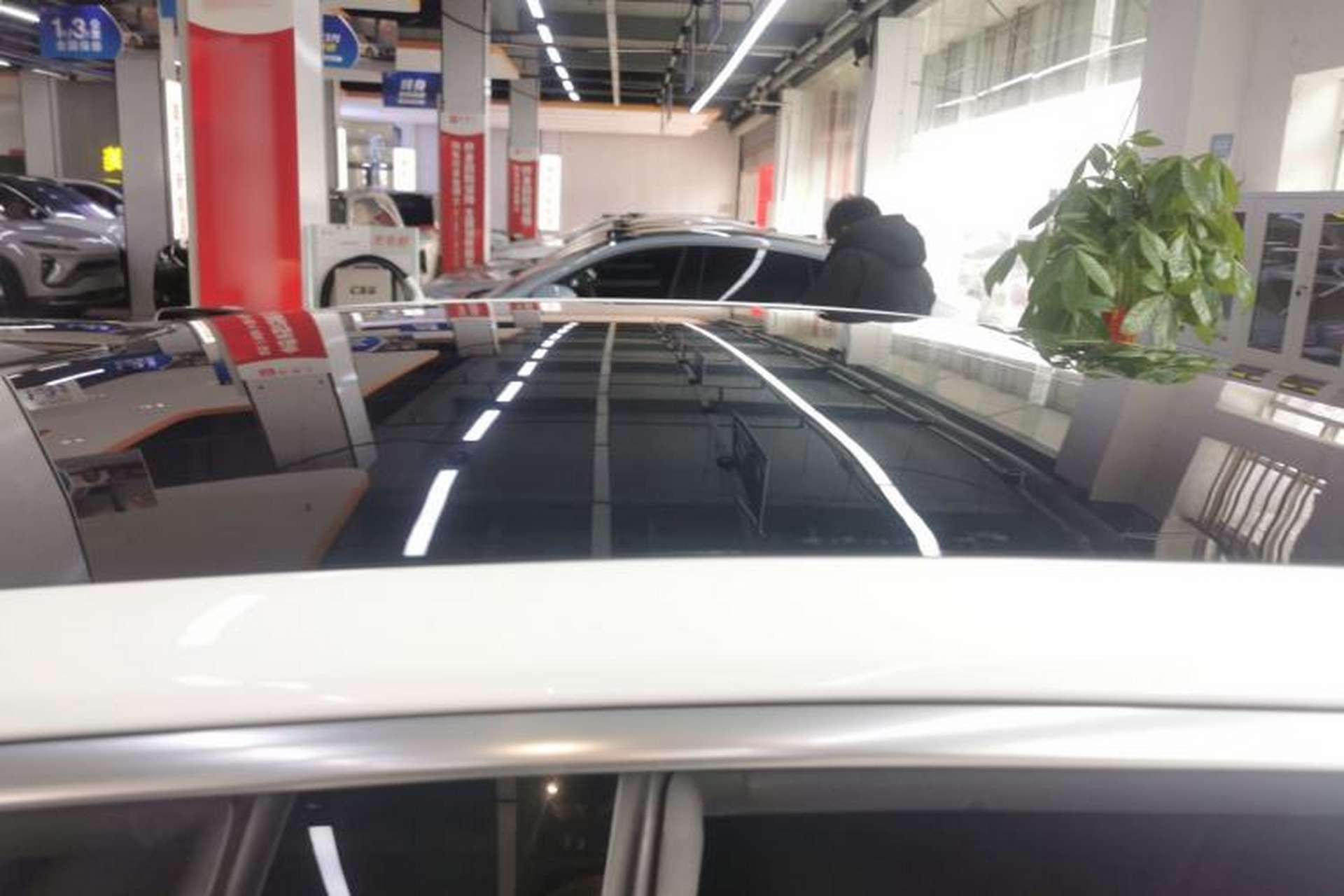 Used Nio ET7 2022 75 kWh Roof