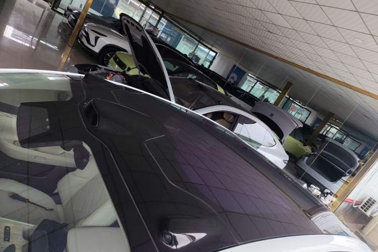 Used Nio ET7 2022 100kWh First Edition Roof
